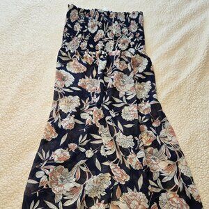 VENUS Navy Floral Strapless Smocked High-Slit Tunic Top Large